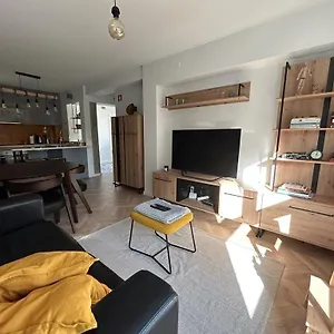  Apartamento Simply Yellow